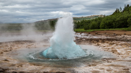 Island /  / Geysir